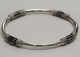 .925 Silver Detailed Bangle Bracelet