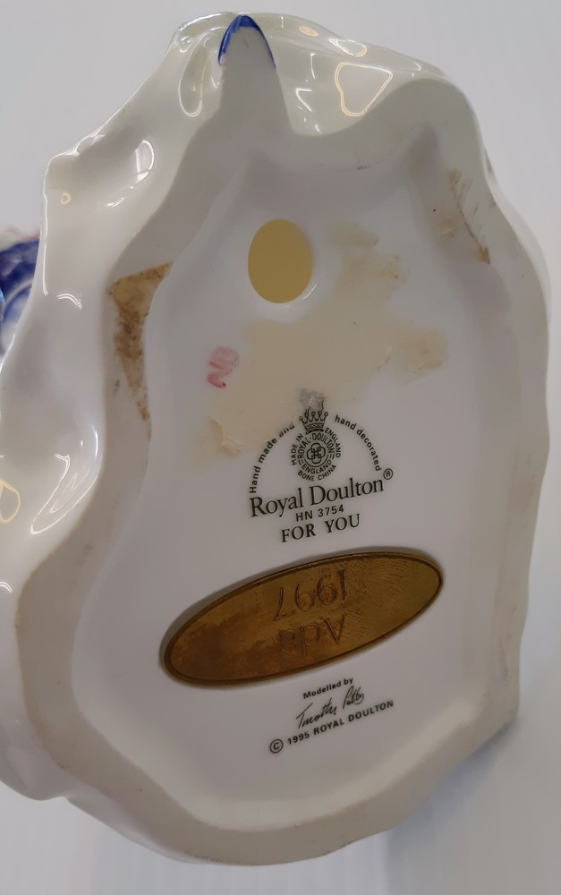 Royal Doulton "For You" HN 3754 Avenue Shop Swap & Sell