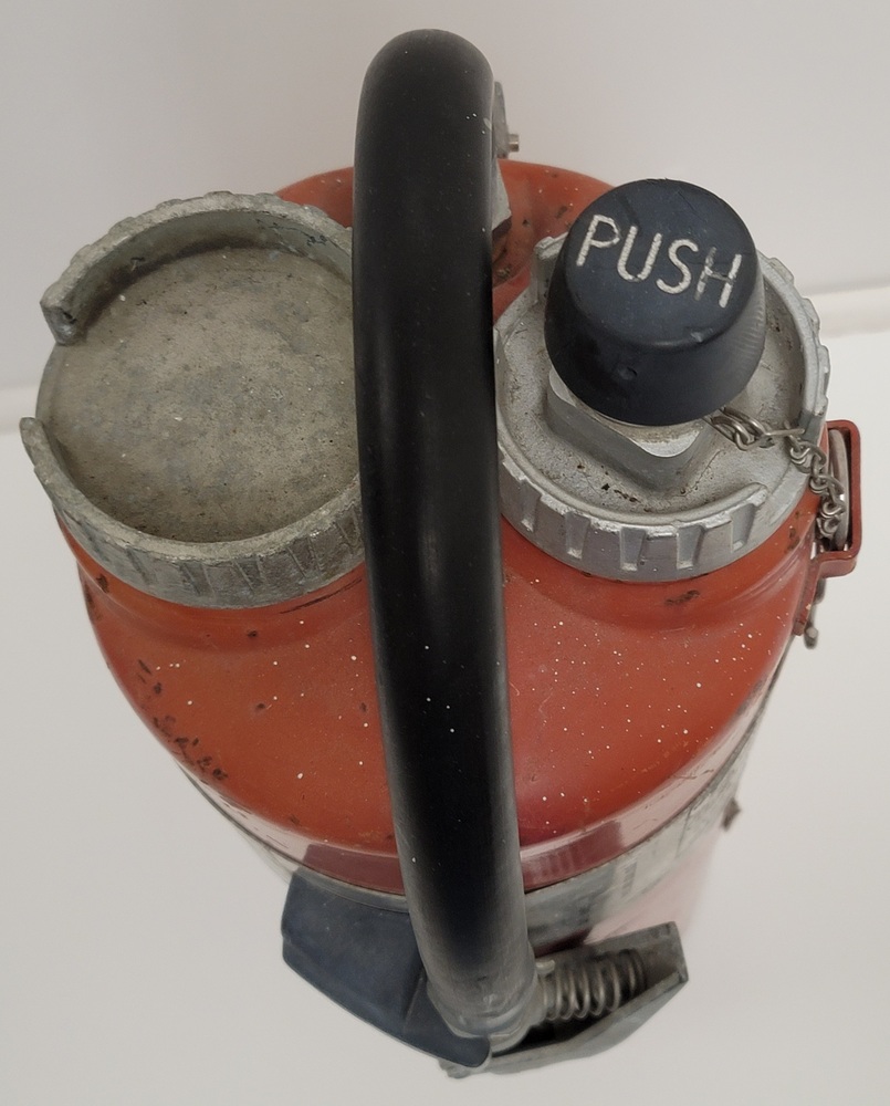 Vintage 1969 Pyrene PDC20C 20lb Dry Chemical Fire Extinguisher