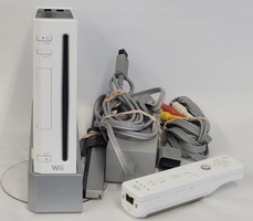 NINTENDO Wii Game Console RVL-001 (USA)- White