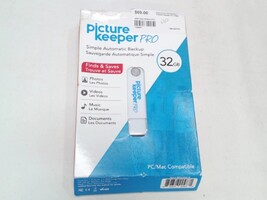 Picture Keeper Pro 32GB Back-up USB Flash Drive for PC/Mac