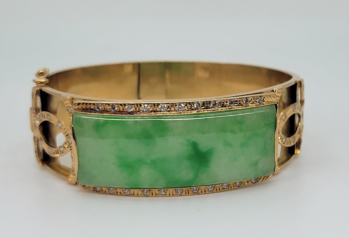 18K Yellow Gold Green & Clear Gemstone Bangle Bracelet With Safety Clasp 
