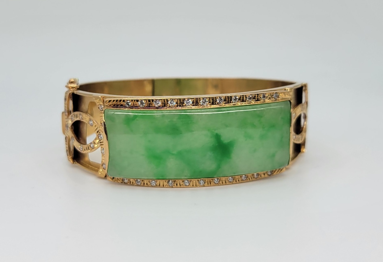 18K Yellow Gold Green & Clear Gemstone Bangle Bracelet With Safety Clasp 