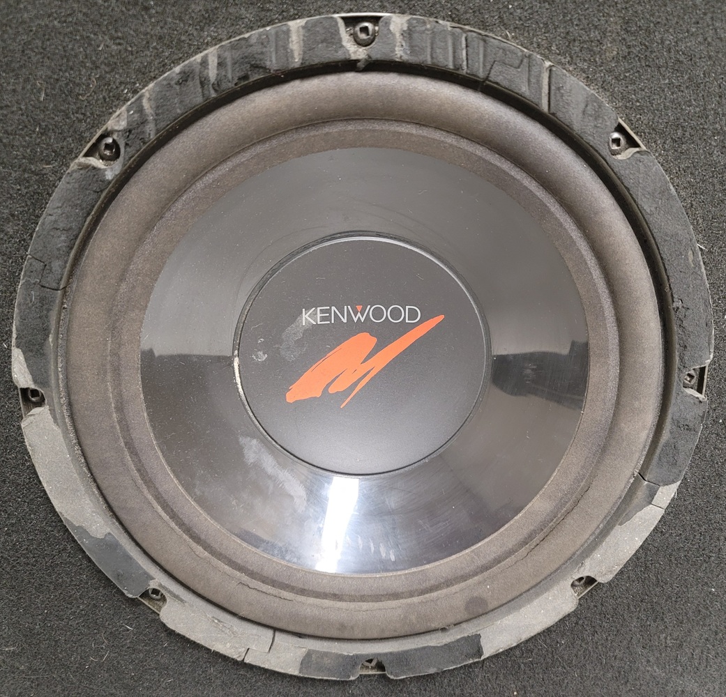 2 10 inch kenwood subs shop in box
