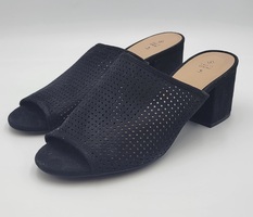 Call it Spring Black Open Toe Slip-On Sandals Size 11US *Like New*