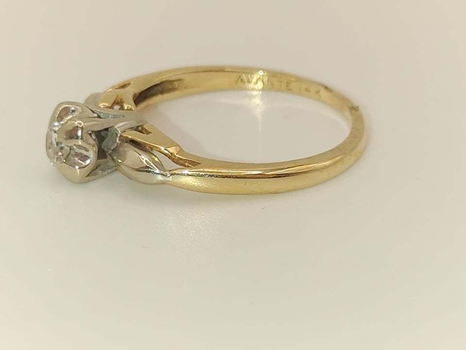 Lady's 14 Karat Yellow Gold Solitaire Diamond Ring