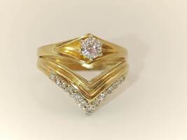 Lady's 14 Karat Yellow Gold Unique Ring with V Shape Band