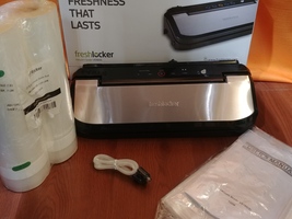 Freshlocker VS160S Vacuum Automatic Food Sealer with Two 11-in x 50ft Rolls 