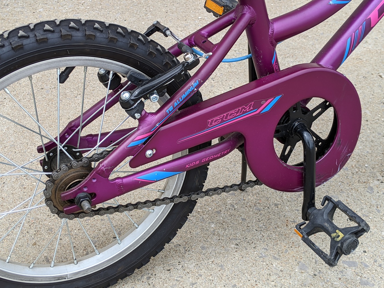 CCM Flow Kids Youth Bike, Purple, 16-inch