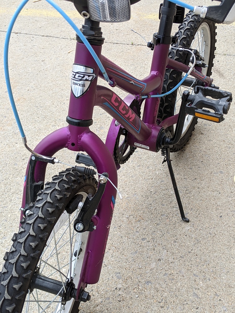 CCM Flow Kids Youth Bike, Purple, 16-inch