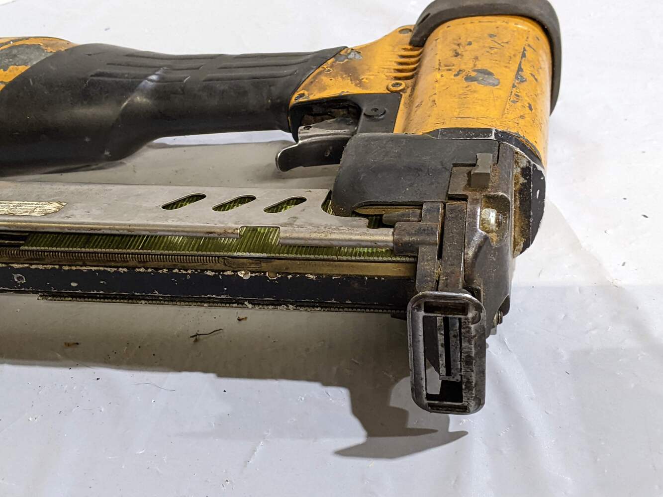 Bostitch 438S2R 16ga 1/2"11/2" 35mm Wide Crown Roofing Stapler