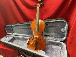 3/4 Violin - Streichinstrumente o. m. Monnich w/Case -- No Bow