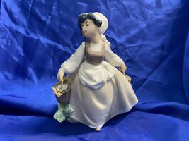 lladro Nao - Milk Maid with Buckets - No Box