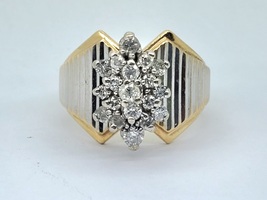 VINTAGE 14K YELLOW & WHITE GOLD DIAMOND CLUSTER RING APPROXIMATE T.C.W 0.60
