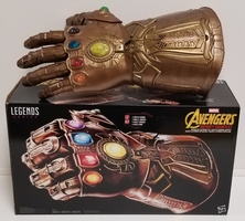 MARVEL INFINITY GAUNTLET ARTICULATED ELECTRONIC FIST + EXTRA