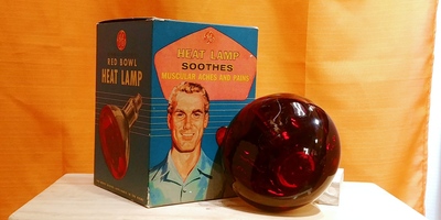 VTG General Electric Red Bowl 250w Infrared Heat Lamp Bulb w/ Packaging *WORKS*