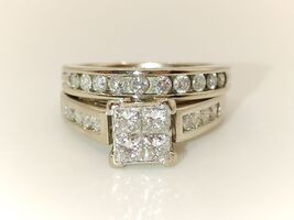 Lady's 14 Karat White Gold Wedding Set