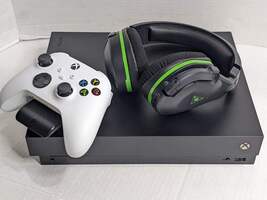 Xbox One X 1TB System Bundle Turtle Beach S 600 Gen 2 X Headset Rechargeable Con