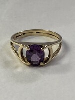 10k Yellow Gold Purple Oval Stone Ring
