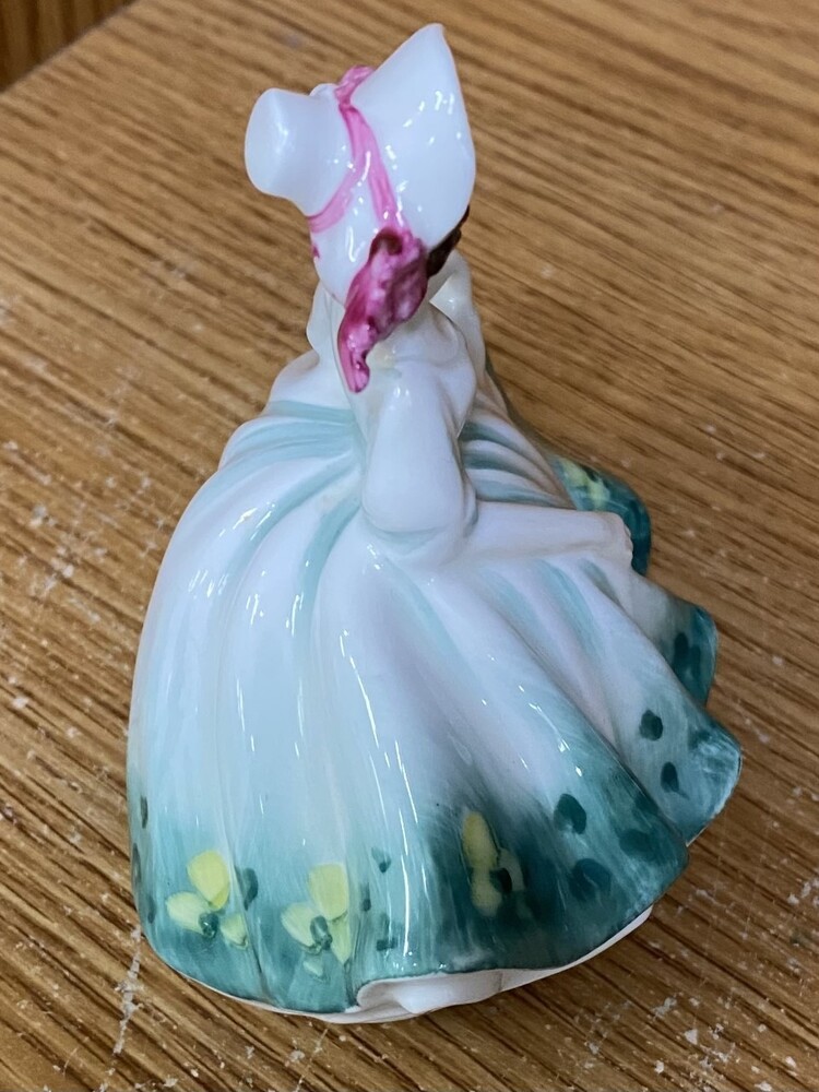 Royal Doulton HN 3218 Sunday Best Avenue Shop Swap & Sell