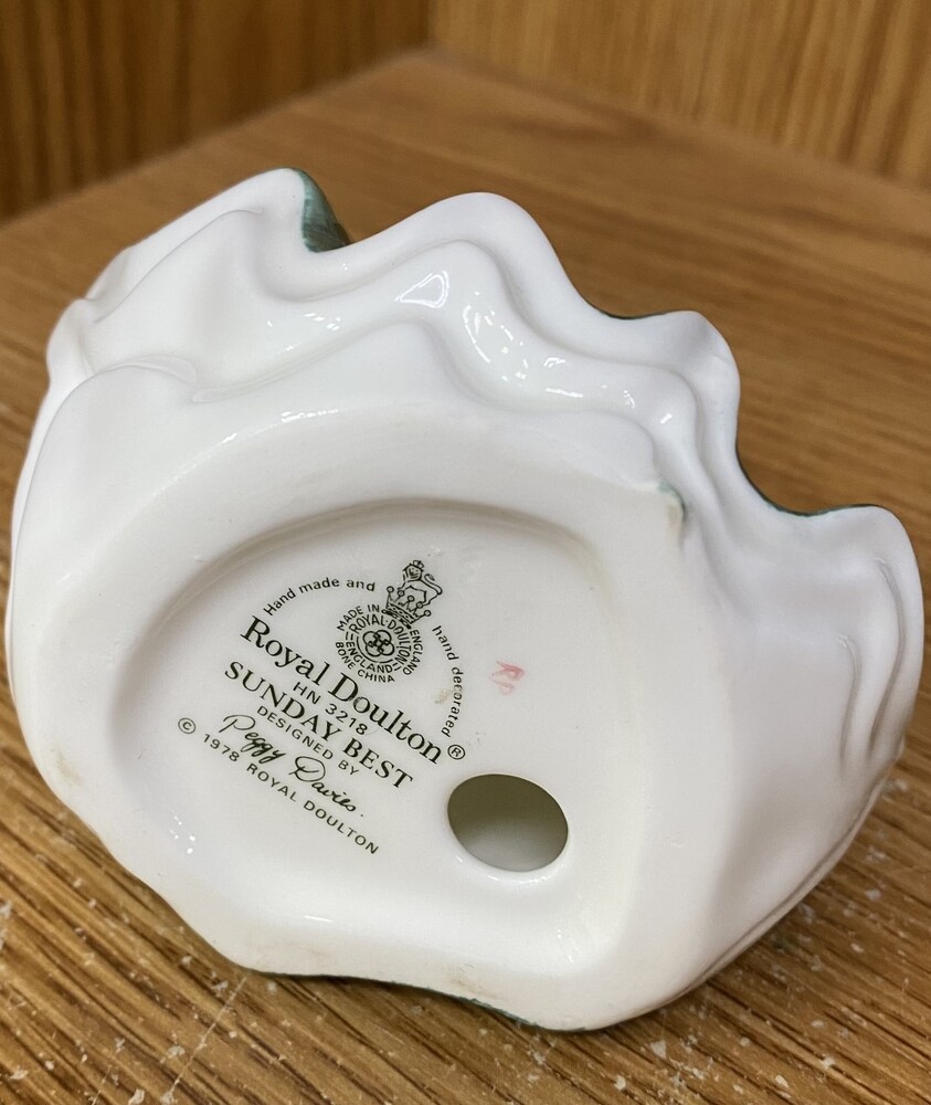 Royal Doulton HN 3218 Sunday Best Avenue Shop Swap & Sell