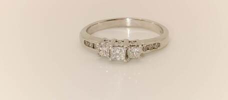 Lady's Past Present & Future Diamond Engagement Ring Size 7.5