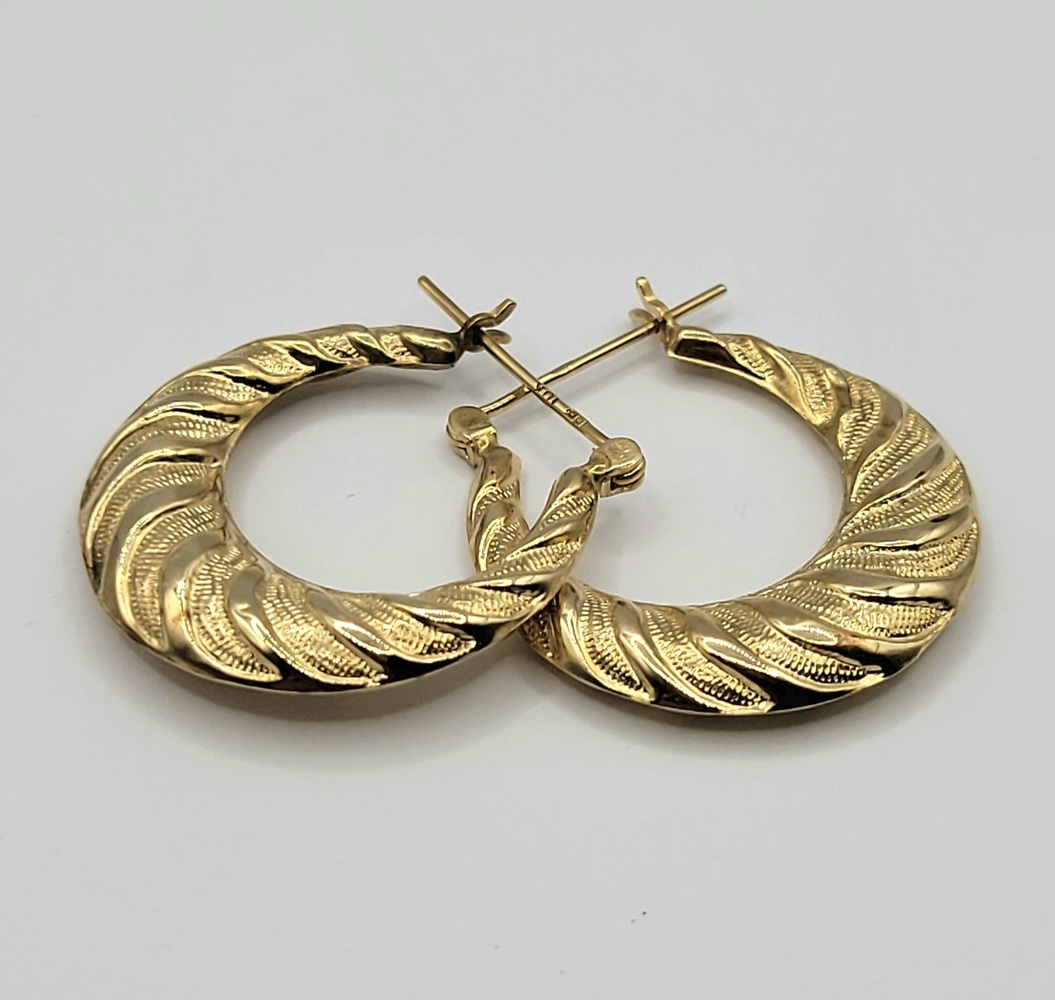 10k Yellow Gold Patterned Hoop Earrings