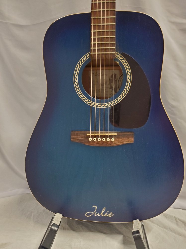 Art & Lutherie Wild Cherry Acoustic Guitar - Blue