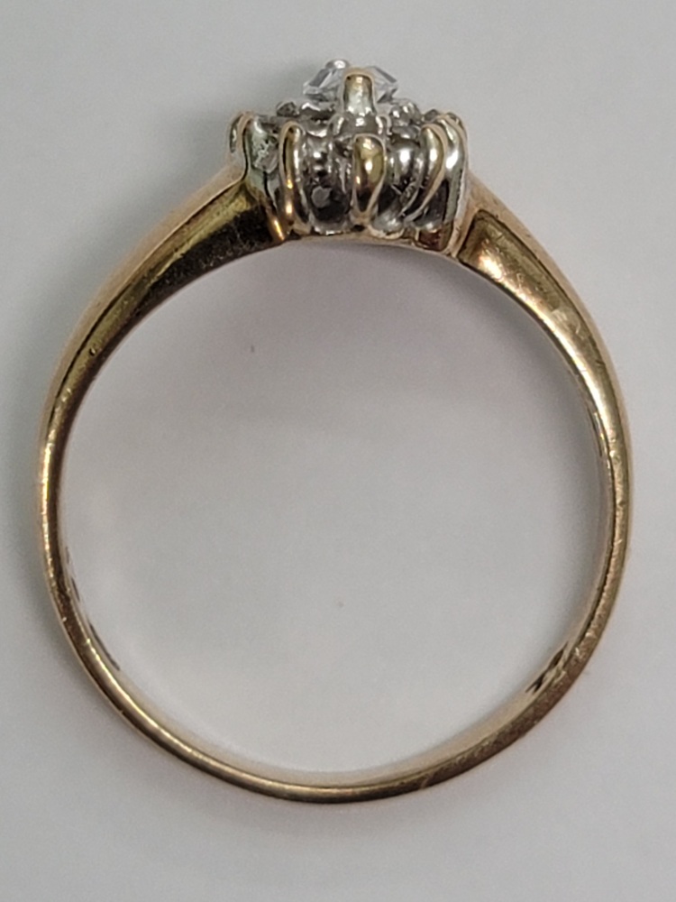 10 Karat Yellow Gold Ladies Cluster Ring - Size: 6.75