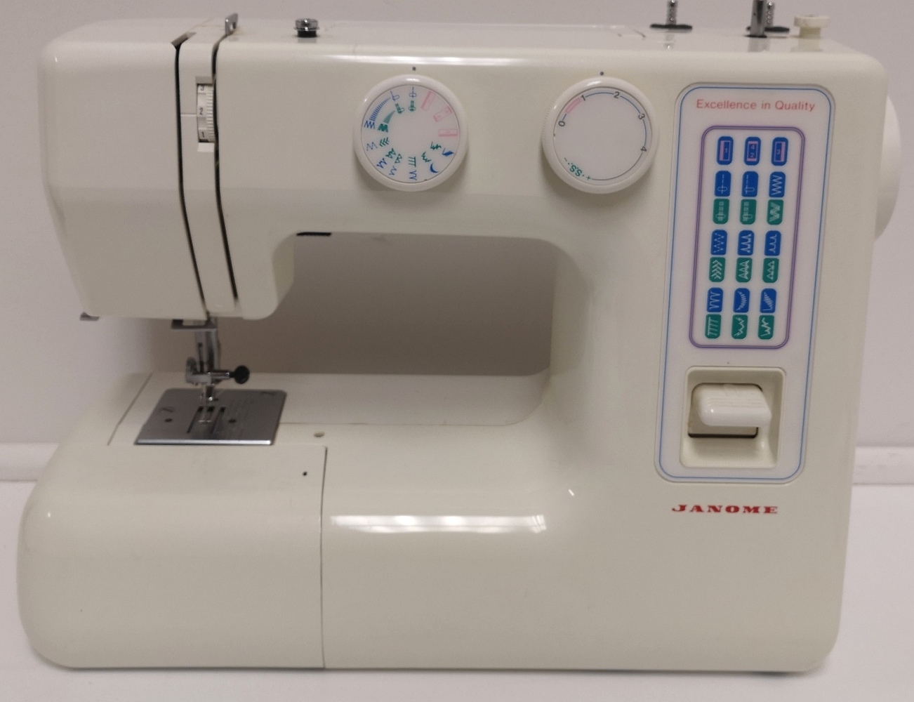 Janome Sewing Machine Kit With Accessories 