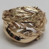 10 Karat Yellow Gold Leafy Band Ring - Size: 5