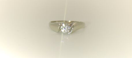 Lady's 18 Karat White Gold Solitaire Diamond Ring