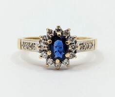 10 Karat Yellow Gold Cluster Ring - Size: 6