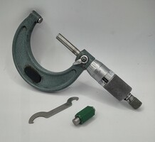 Mitutoyo Outside Micrometer .001" No.103-178 1-2" W/Spanner and Standard