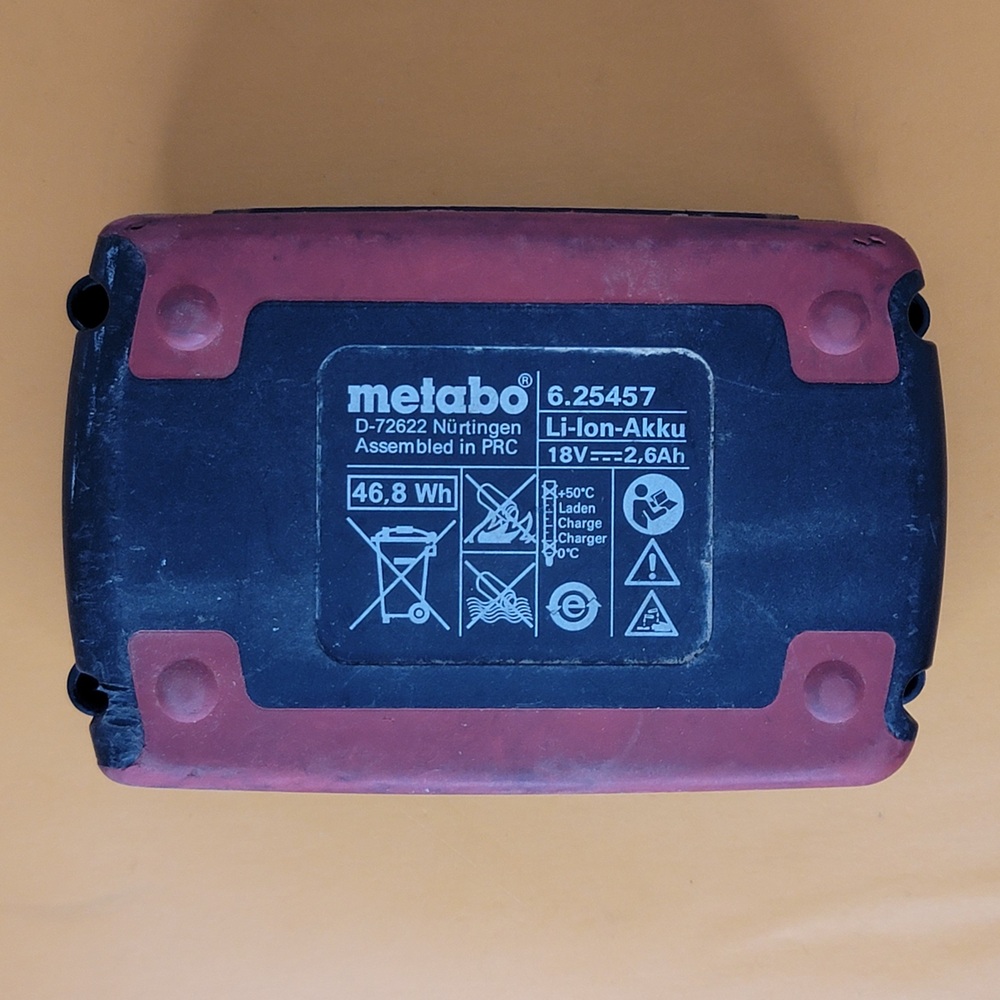 Metabo ASC30 Air Cooled Battery Charger with Metabo 6.25457 18V 2.6Ah ...