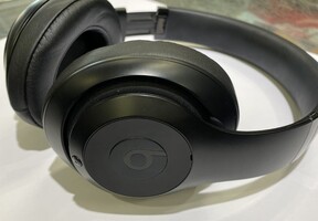 Beats Studio 3 headphones 