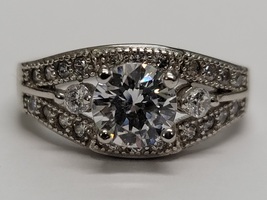 .925 Silver Cluster Ring - Size: 6