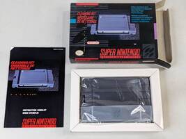 Super Nintendo Cleaning Kit RARE MINT condition. Complete SNS A CT 