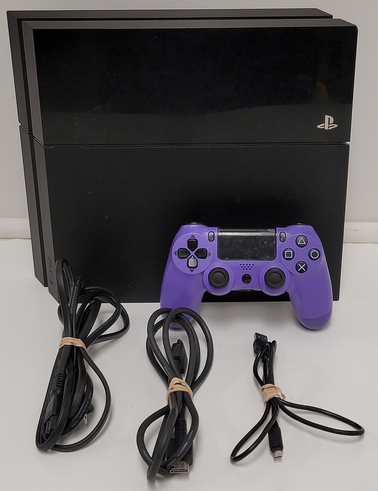 Sony PlayStation 4 Console 500GB + Controller & Cords (CUH1001A