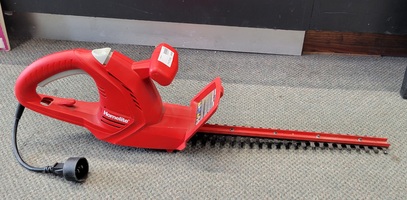 Homelite 17" 2.7A Electric Hedge Trimmer