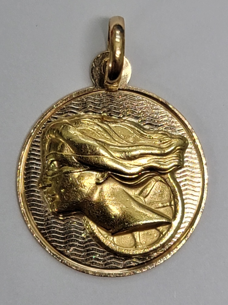 18 Karat Yellow Gold Lady Fortuna Pendant Charm Avenue Shop Swap & Sell