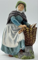 Royal Doulton #HN2494 'Old Meg' 1973 Excellent Vintage