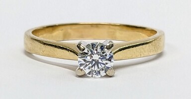 14 Karat Yellow Gold Diamond Solitaire Ring - Size: 8.75