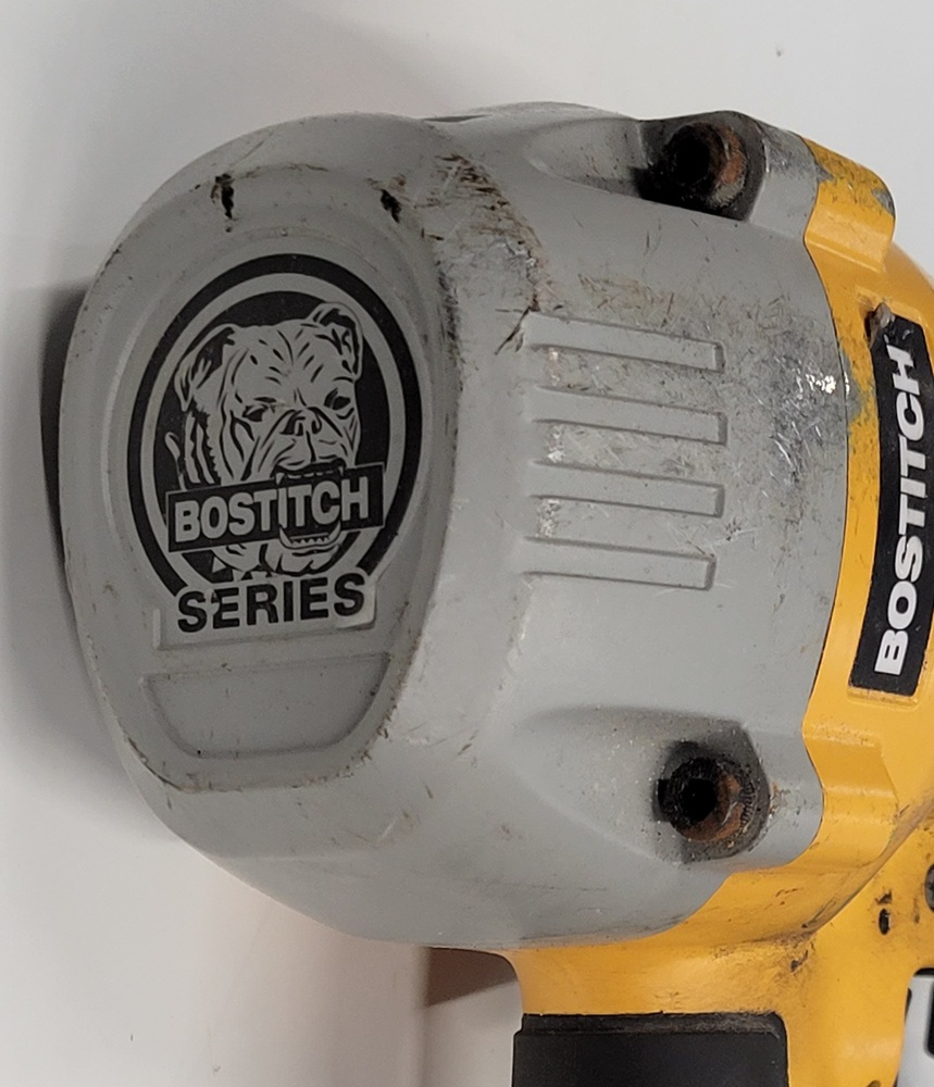 Bostitch 15 Degree Coil Roofing Nailer Model BRN175A 3/4"1 3/4