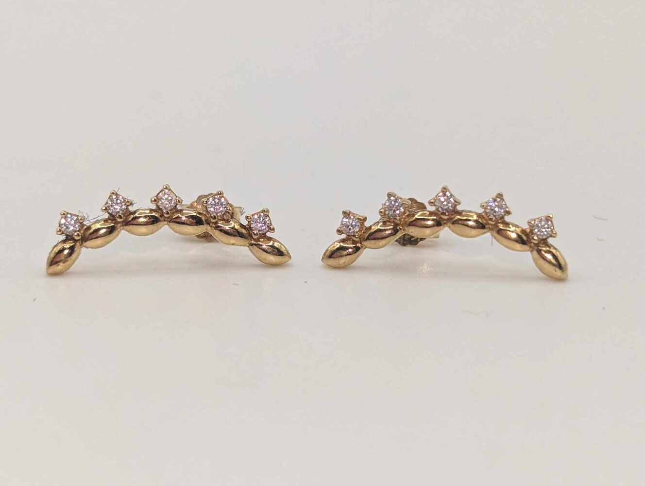 Curved Cartilage Earrings Avenue Shop Swap & Sell