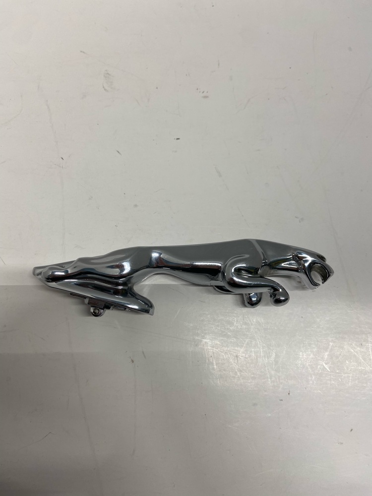 "Jaguar" Hood emblem Avenue Shop Swap & Sell