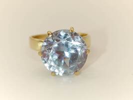 Large Blue Stone 10 Karat Yellow Gold Ring