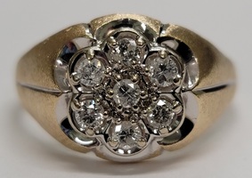 14 Karat Yellow Gold Cluster Ring - Size: 12