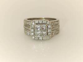 Lady's 14 Karat White Gold, two piece wedding set with Sleeve Wedding Band Guard
