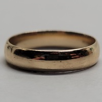 10 Karat Yellow Gold Plain Band Ring - Size: 9.75